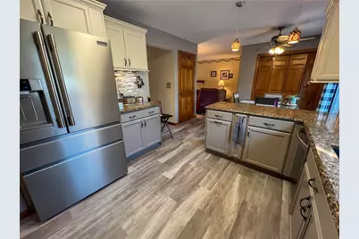 100 Marion Dr, Twp of But SW, PA 16001 - Photo 9