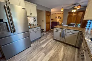 100 Marion Dr, Twp of But SW, PA 16001 - Photo 9