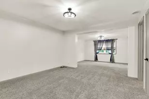 265 Monica Dr, Hempfield Township, PA 15601 - Photo 19