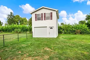 265 Monica Dr, Hempfield Township, PA 15601 - Photo 3