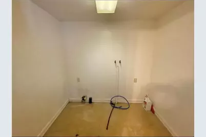 302 N Cedar St, New Castle, PA 16102 - Photo 17