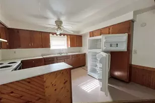 302 N Cedar St, New Castle, PA 16102 - Photo 11