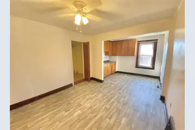 302 N Cedar St, New Castle, PA 16102 - Photo 3