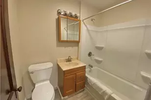 302 N Cedar St, New Castle, PA 16102 - Photo 15