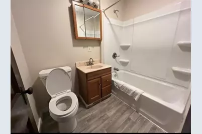 302 N Cedar St, New Castle, PA 16102 - Photo 13