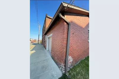 302 N Cedar St, New Castle, PA 16102 - Photo 25