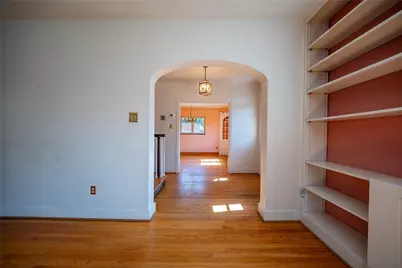 7533 Graymore Rd, Pittsburgh, PA 15221 - Photo 3