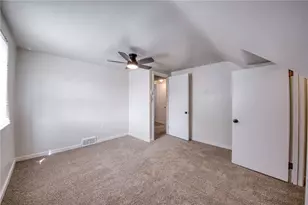 464 Willow Ave, Hempfield Township, PA 15601 - Photo 9