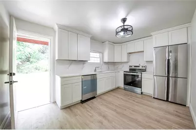 464 Willow Ave, Hempfield Township, PA 15601 - Photo 3