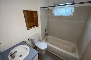 317 N Shenango St, New Castle, PA 16101 - Photo 5