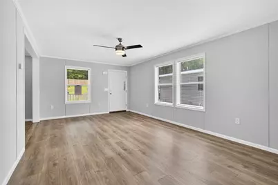 15 Surf Dr #1, Forward Township, PA 15020 - Photo 3