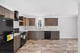 16 Surf Dr, Forward Township, PA 15020 - Photo 9