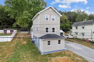 14 Hubbard Rd, Burgettstown Boro, PA 15021 - Photo 1