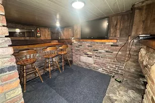 489 Crisswell Rd, Penn Township, PA 16002 - Photo 31