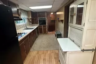 489 Crisswell Rd, Penn Township, PA 16002 - Photo 17