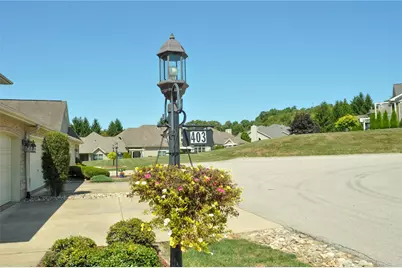 403 Hunt Club Dr, Hempfield Township, PA 15601 - Photo 45