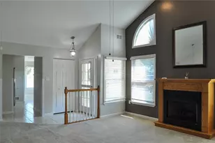 403 Hunt Club Dr, Hempfield Township, PA 15601 - Photo 7