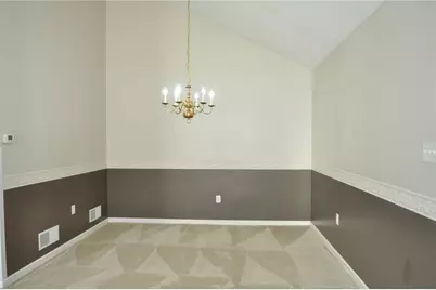 403 Hunt Club Dr, Hempfield Township, PA 15601 - Photo 9