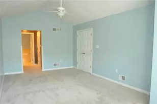 403 Hunt Club Dr, Hempfield Township, PA 15601 - Photo 25