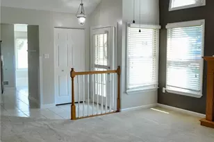 403 Hunt Club Dr, Hempfield Township, PA 15601 - Photo 11