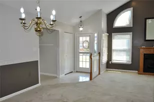 403 Hunt Club Dr, Hempfield Township, PA 15601 - Photo 5