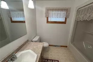 4017 Fairway St, Manor Township, PA 16226 - Photo 11