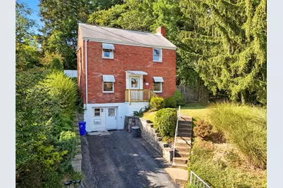 21 Oakville Dr, Green Tree, PA 15220 - Photo 1