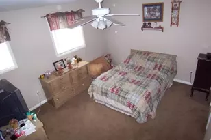 102 Baker Rd, Center Township, PA 15061 - Photo 9