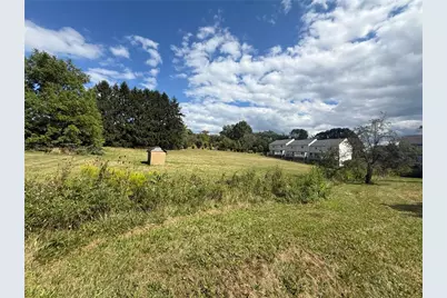 102 Baker Rd, Center Township, PA 15061 - Photo 7