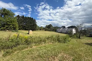 102 Baker Rd, Center Township, PA 15061 - Photo 7