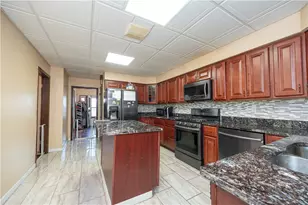 33 5th St, Pittsburgh, PA 15215 - Photo 9