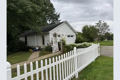 913 W First Avenue, Derry Township, PA 15627 - Photo 5