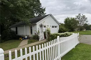 913 W 1st Ave, Derry Township, PA 15627 - Photo 5