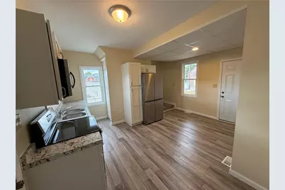 17 N Silver Street, Mt Pleasant Boro, PA 15666 - Photo 7