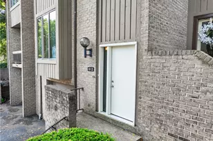 512 Dogwood Ct, Ross Twp, PA 15237 - Photo 1