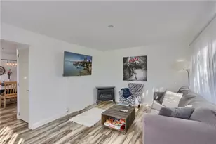 512 Ore St, Ellwood City, PA 16117 - Photo 3