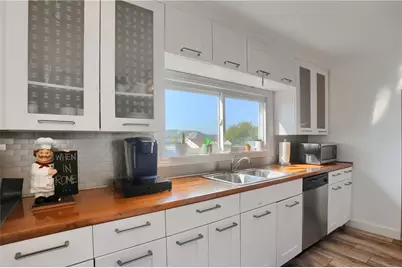 512 Ore St, Ellwood City, PA 16117 - Photo 15