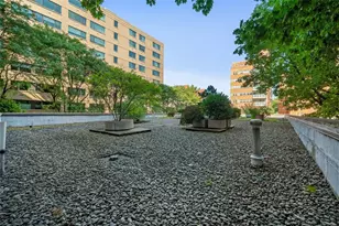 146 N Bellefield Ave, Pittsburgh, PA 15213 - Photo 27