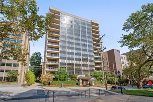 146 N Bellefield Ave, Pittsburgh, PA 15213 - Photo 1