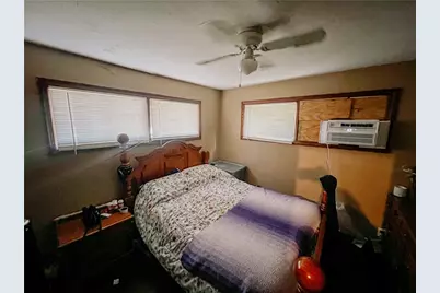 1638 Shady Dr, Farrell, PA 16121 - Photo 13