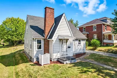 609 Park Ave, Farrell, PA 16121 - Photo 1