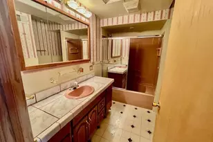 221 S Oakland Ave, Sharon, PA 16146 - Photo 23