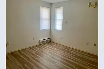 221 S Oakland Ave, Sharon, PA 16146 - Photo 15