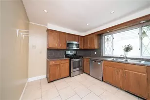 1922 Harcum Wy, Pittsburgh, PA 15203 - Photo 3