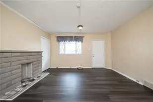 1922 Harcum Wy, Pittsburgh, PA 15203 - Photo 7