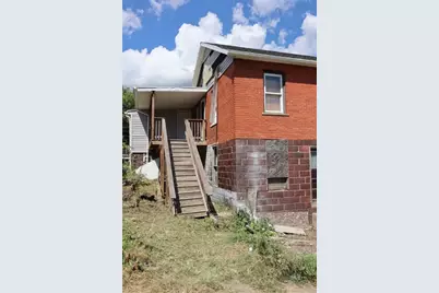 114 E Church Ave, Masontown, PA 15461 - Photo 7