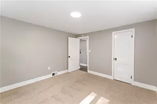 4596 Echo Glen Dr, Pittsburgh, PA 15236 - Photo 11