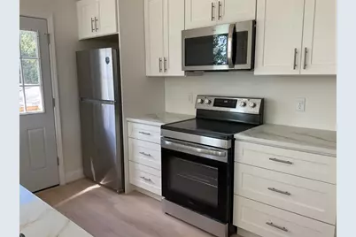 844 Gearing Ave, Pittsburgh, PA 15210 - Photo 11