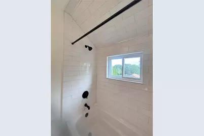 844 Gearing Ave, Pittsburgh, PA 15210 - Photo 31
