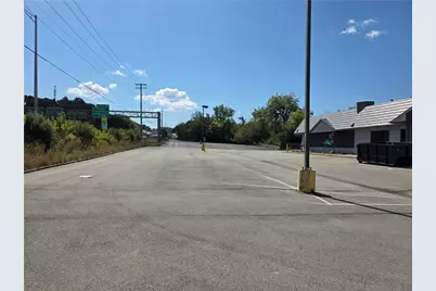 200 Sheffield Dr, Delmont, PA 15626 - Photo 3